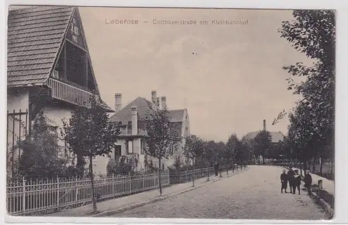 98682 Ak Lieberose Cottbuserstraße am Kleinbahnhof 1914