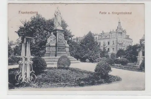 68064 Ak Frankenberg Partie am Kriegerdenkmal 1920