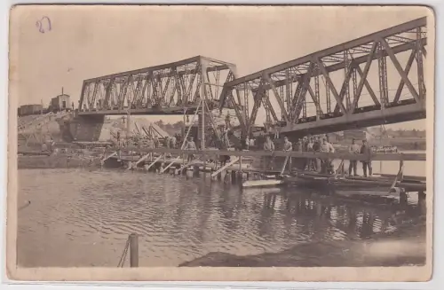 18996 Foto AK gesprengte Brücke in Thorn (Toruń) 1917