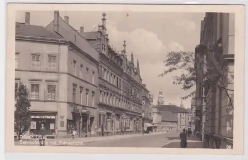 88678 Ak Döbeln in Sachsen Bahnhofstraße mit Rathausturm 1950