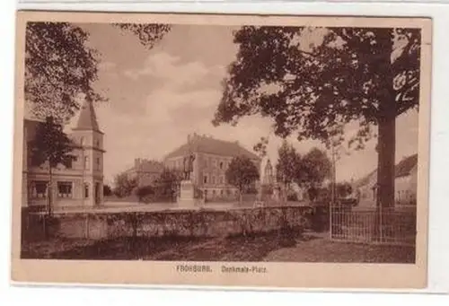 56763 Ak Frohburg Denkmalsplatz 1926
