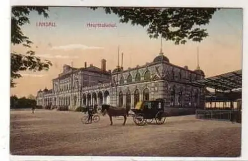 39582 Ak Landau Hauptbahnhof mit Pferdekutsche um 1910