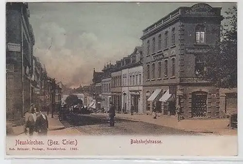 63147 Ak Neunkirchen Bez. Trier Bahnhofstrasse m. Rosenbergs Schuhwarenhaus 1905