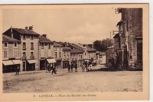 45698 Ak Latille Place du Marché aux Gorets um 1915