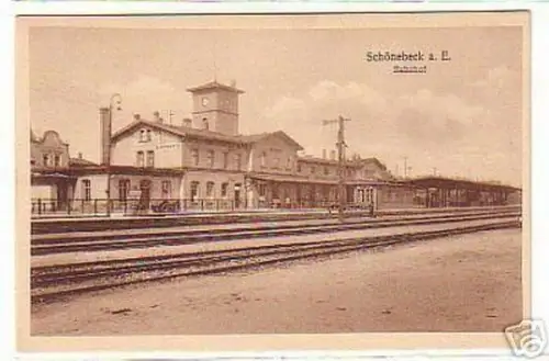 06650 Ak Schönebeck an der Elbe Bahnhof um 1930