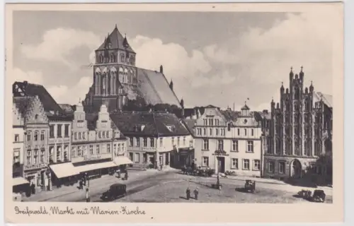 81530 Ak Greifswald - Markt mit Marien-Kirche 1940