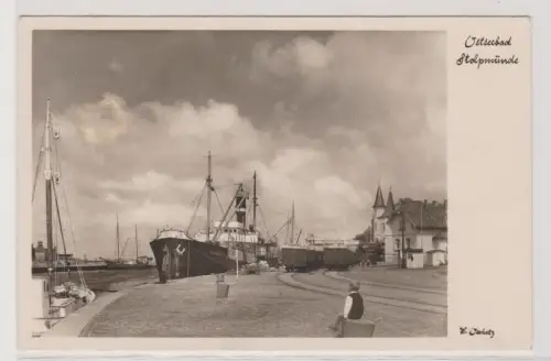 91998 Ak Ostseebad Stolpmünde (Ustka) Dampfer im Hafen 1939