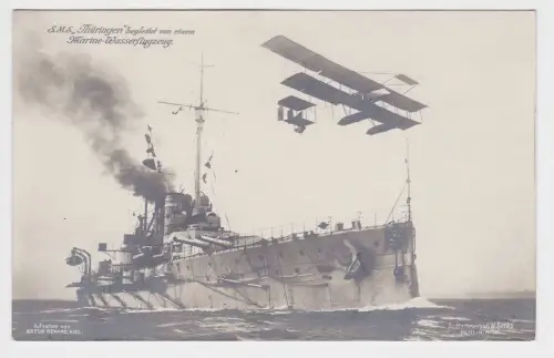 99643 AK S.M.S. "Thüringen" begleitet von einem Marine-Wasserflugzeug 