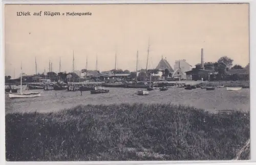 902853 Ak Wieck auf Rügen Hafenpartie um 1920