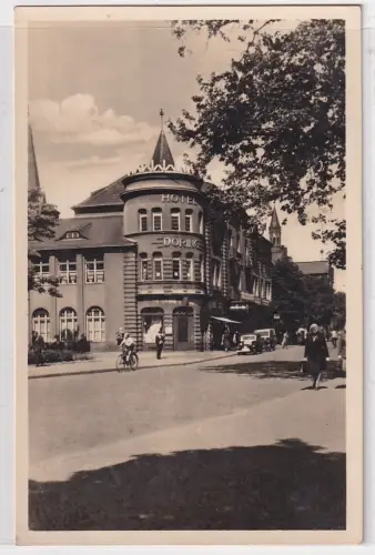 48339 Foto Ak Bitterfeld Walther-Rathenau-Straße mit Zentralgaststätte 1955