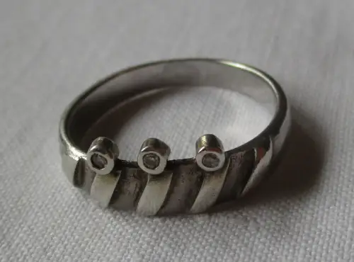 eleganter 925er Sterling Silber Ring mit farblosen Schmucksteinen (163315)