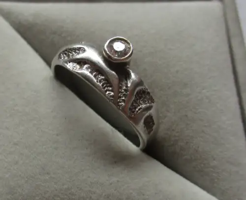 eleganter 925er Sterling Silber Ring mit farblosem Schmuckstein (114717)