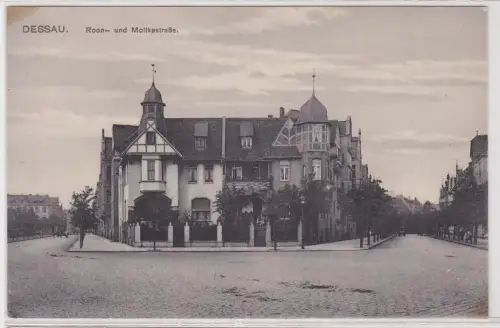 902238 Ak Dessau Roon- und Moltkestrasse um 1924