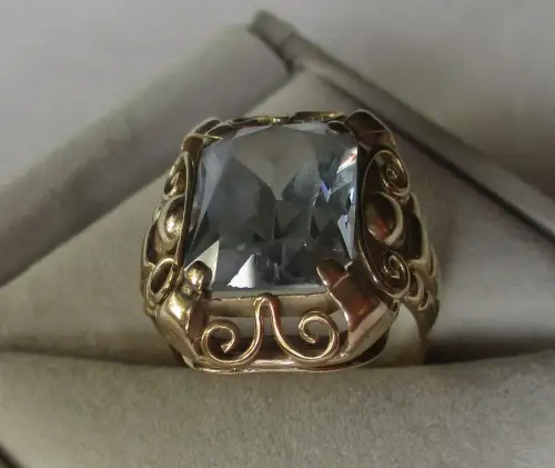 eleganter 333er Gold Ring mit großem blauem Spinell Edelstein (165283)