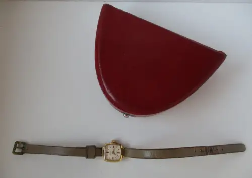 orig. GLASHÜTTE Damenarmbanduhr DDR GUB 09-20 im Etui + Garantieschein (117228)