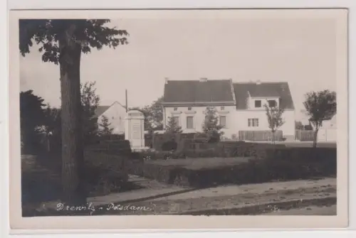 58075 Foto Ak Drewitz- Potsdam Kriegerdenkmal und Wohnhaus 1942