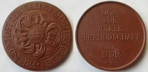DDR Porzellan Medaille Liga für Völkerfreundschaft festigt den Frieden (149756)