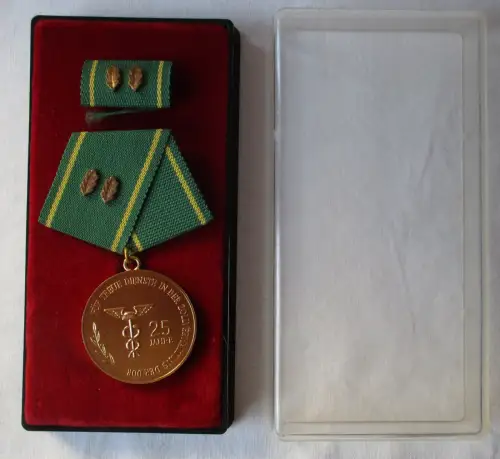 DDR Treuedienstmedaille der Zollverwaltung für 25 Jahre im Etui (112104)