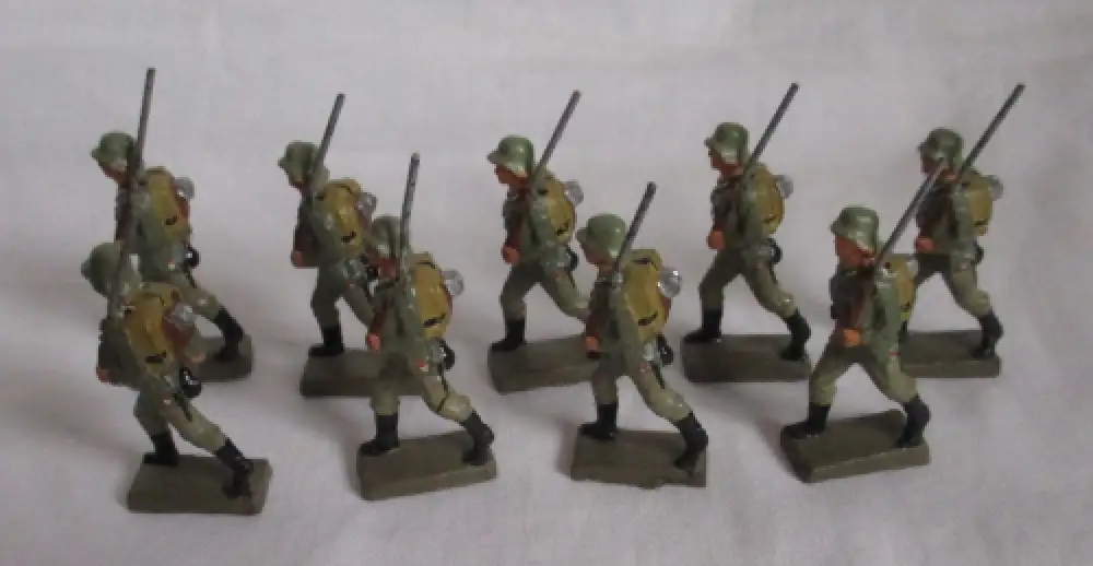24 Lineol Figuren 4cm Reiter Musikanten Infanterie Luftwaffe (117197) 1