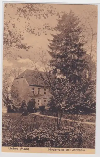 906118 Ak Lindow (Mark) Klosterruine mit Stiftshaus. um 1930