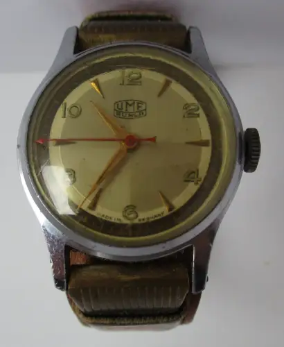 UMF Ruhla Kaliber 44 Armbanduhr mit goldenem, gevierteltem Zifferblatt (159737)