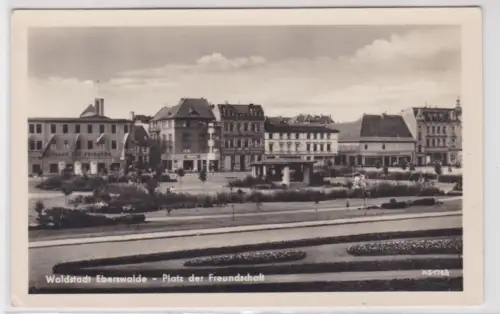 64054 Foto Ak Waldstadt Eberswalde - Platz der Freundschaft 1956