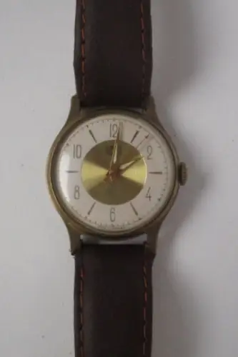 UMF Ruhla Kaliber 44 Armbanduhr Handaufzug 36 mm (156994)