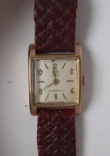 UMF Ruhla 15 rubis Armbanduhr Handaufzug UMF M3 Diva (168075)