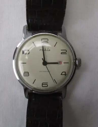Ruhla Armbanduhr Handaufzug mit Datumsanzeige 36,5 mm (156899)