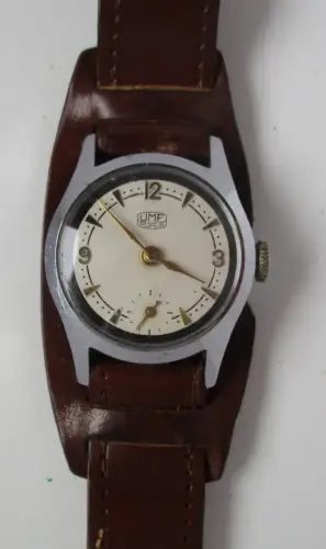UMF Ruhla Armbanduhr Handaufzug 31 mm (153018)