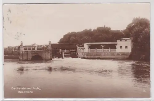 97530 Foto Ak Oschersleben (Bode), Bodewehr. um 1930