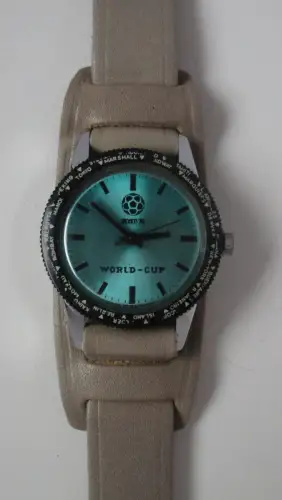Ruhla UMF 24 Armbanduhr Handaufzug Weltmeisterschaft Mexiko 1970 (163465)