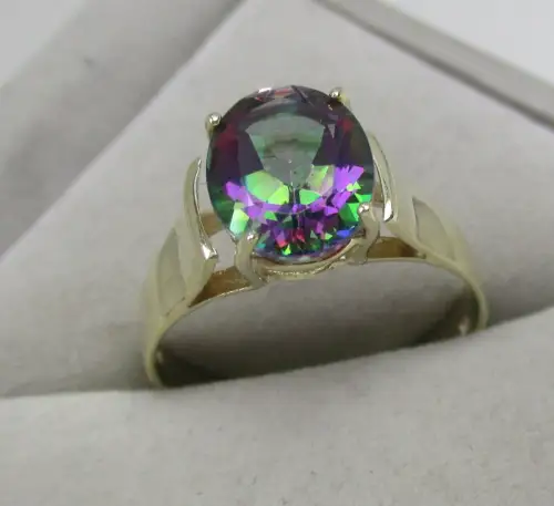 hochwertiger 333er Gold Ring mit großem Mystic Topas (163241)