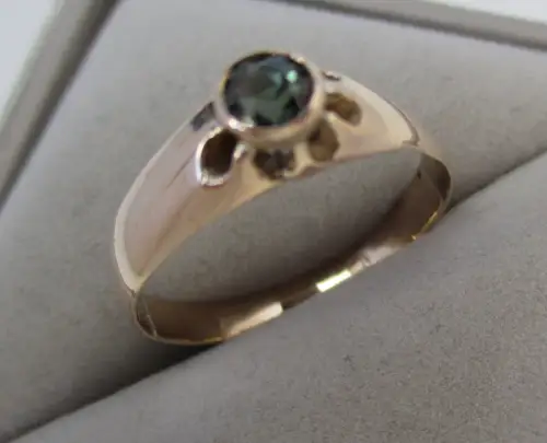 eleganter 333er Gold Ring mit blaugrünem Topas Edelstein (163402)