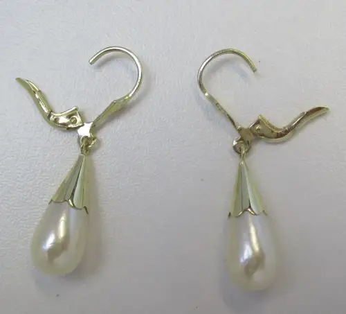 charmante 333er Gold Ohrringe Hängeohrring mit Perlentropfen (114013)