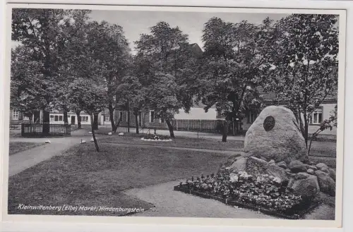 43114 Ak Kleinwittenberg (Elbe) Markt mit Hindenburgstein um 1940