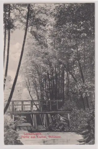 907667 Ak Luckenwalde. Partie aus Elsthal, Schleuse. 1907