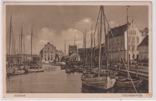 29081  Ak Wismar. Fischerhafen. um 1930