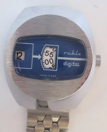 Ruhla digital Armbanduhr DDR Handaufzug Scheibenuhr (117759)