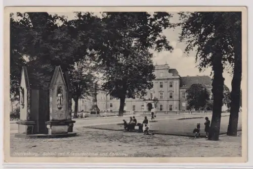 29438  Ak  Oranienburg. Schloß mit Kriegerdenkmal und Ehrenmal. 1936
