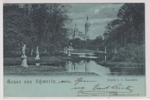 36077  Ak Grüße aus Schwerin. Schloss v. d. Kaskaden. 1898