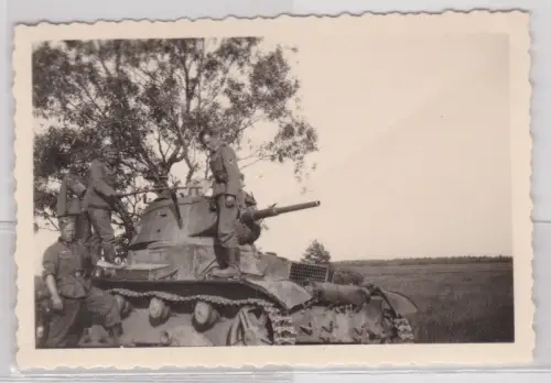 20594 Original Foto russischer Beutepanzer T-26 im 2.Weltkrieg