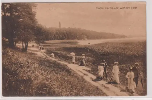 05426 Ak Partie am Kaiser Wilhelm-Turm. Berlin - Grunewald.  1910
