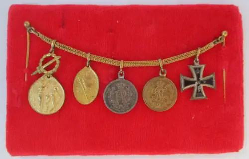 seltene Miniatur Kette Sachsen mit 5 Orden 1. Weltkrieg (102470)