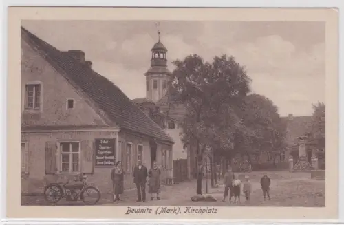 94383 Ak Beutnitz (Mark), Kirchplatz. 1943