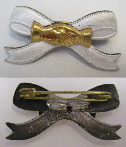 altes Abzeichen Schleife mit Handschlag Gewerkschaft? um 1930 (156314)