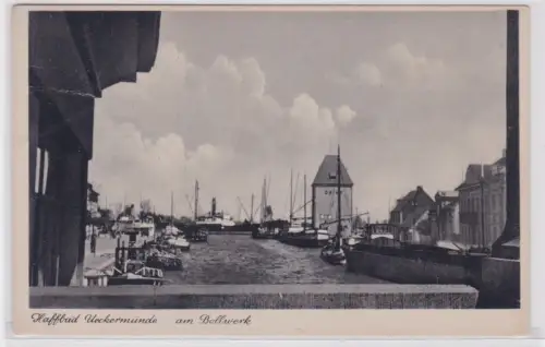 909521 Ak Haffbad Ueckermünde am Bollwerk um 1930