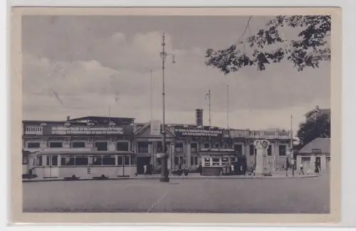 910338 Ak Rostock - Blick auf den Hauptbahnhof 1953