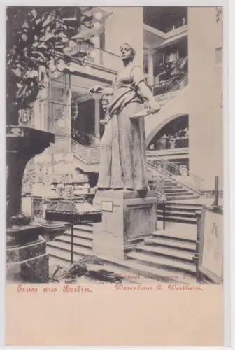 58550 Ak Statue "Die Arbeit"Manzel im grossen Lichthof. Gruss aus Berlin.um 1940