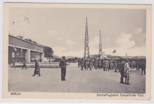 905021 Ak BERLIN Zentralflughafen Tempelhofer Feld. 1932